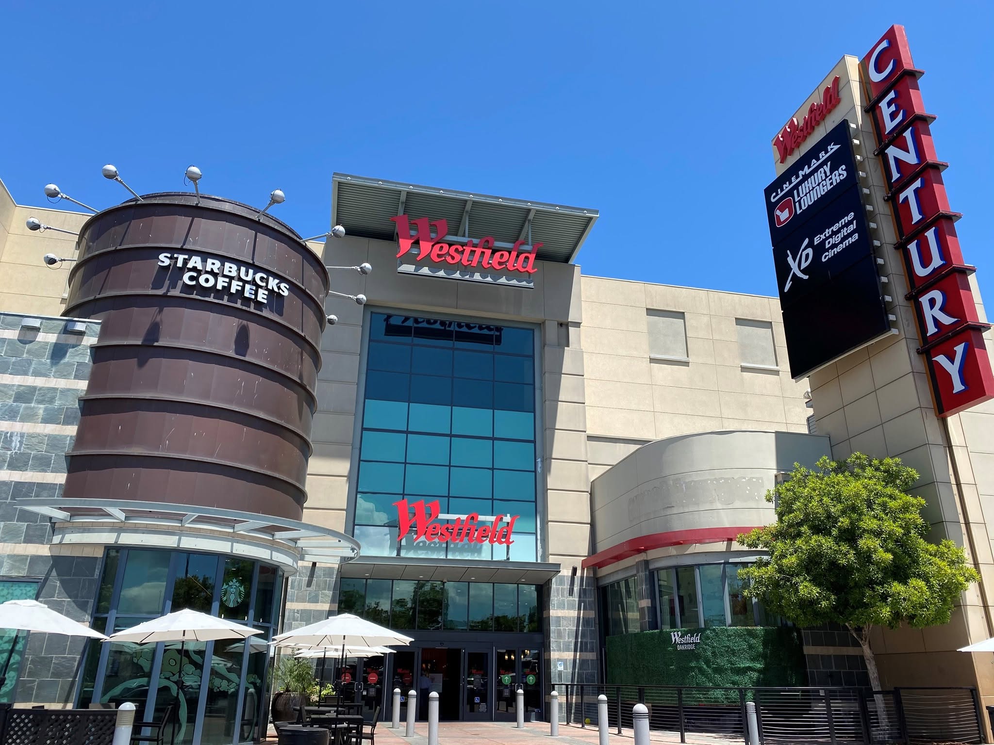 Westfield Oakridge 