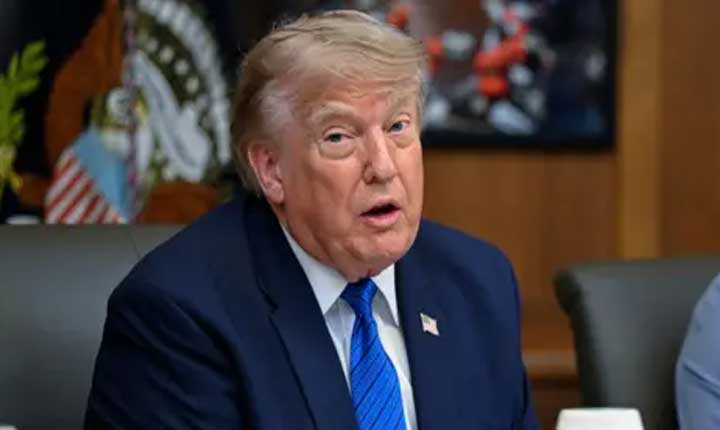 Trump Favors Economic Pressure Over Military Strikes On Iran 