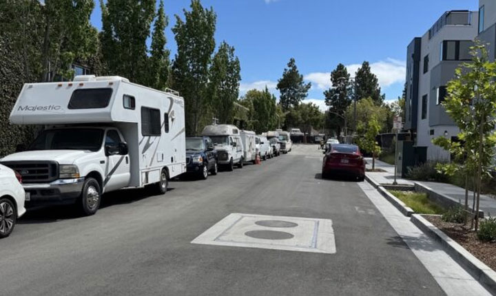 Palo Alto Weighs Strict Caps And New Limits On Rv Parking Amid Community Concerns 