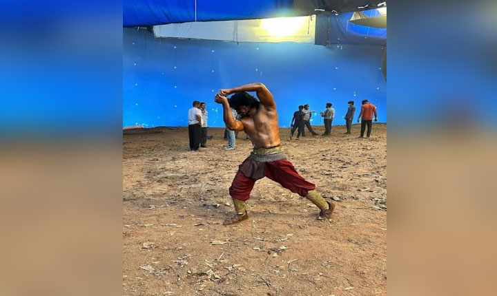 Nikhils Swayambhu Sets High Standards With World Class Making 175 Days Shoot And 2500 Vfx Shots 