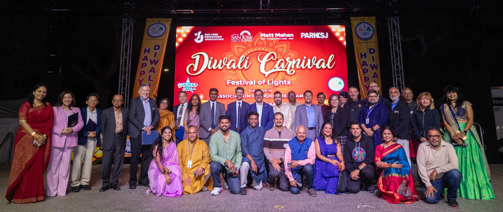 Aia And Bolly 92 3 Fm Host Grand Diwali Celebration In Downtown San Jose 